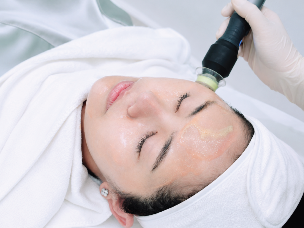 SkinLab-Detox-Ultra-a-revolutionary-non-invasive-facial-treatment